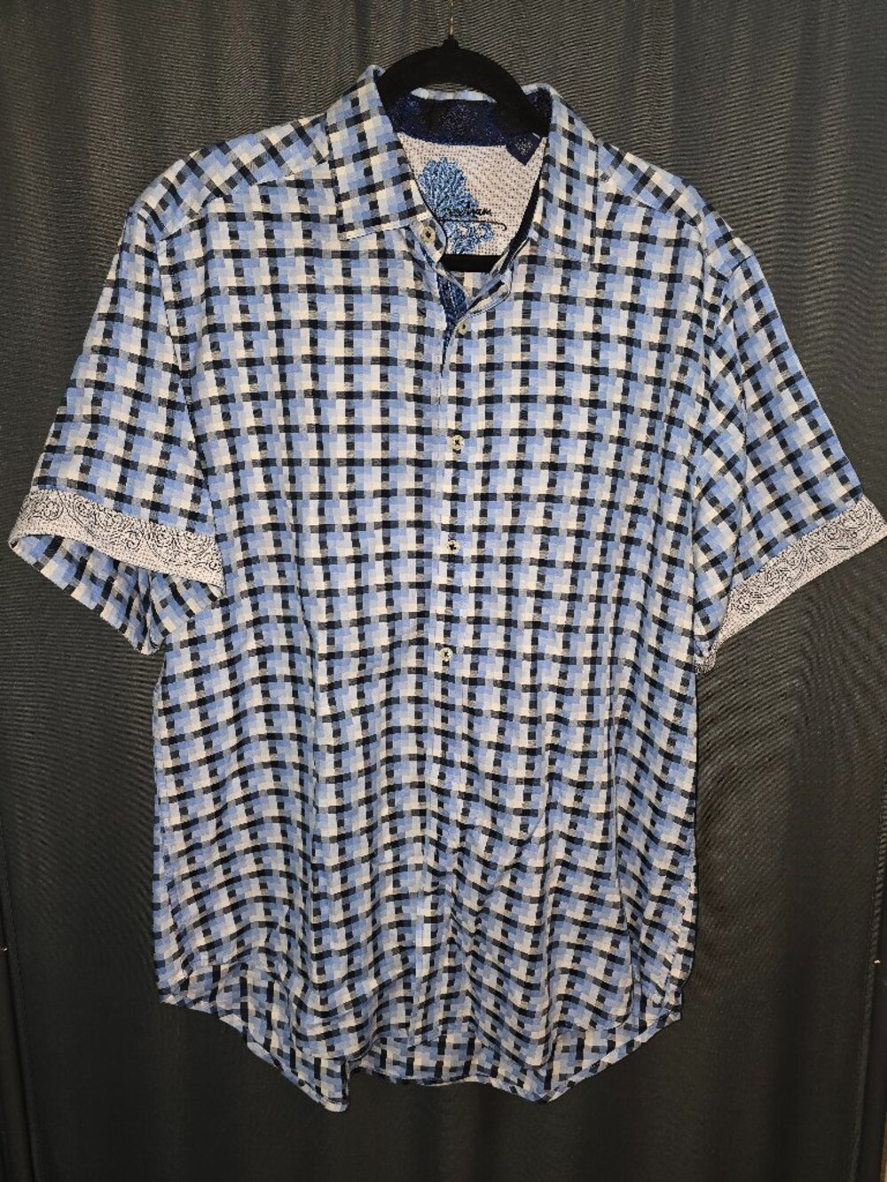 Robert Graham "Knowledge Wisdom Truth" short-sleeve button-up shirt